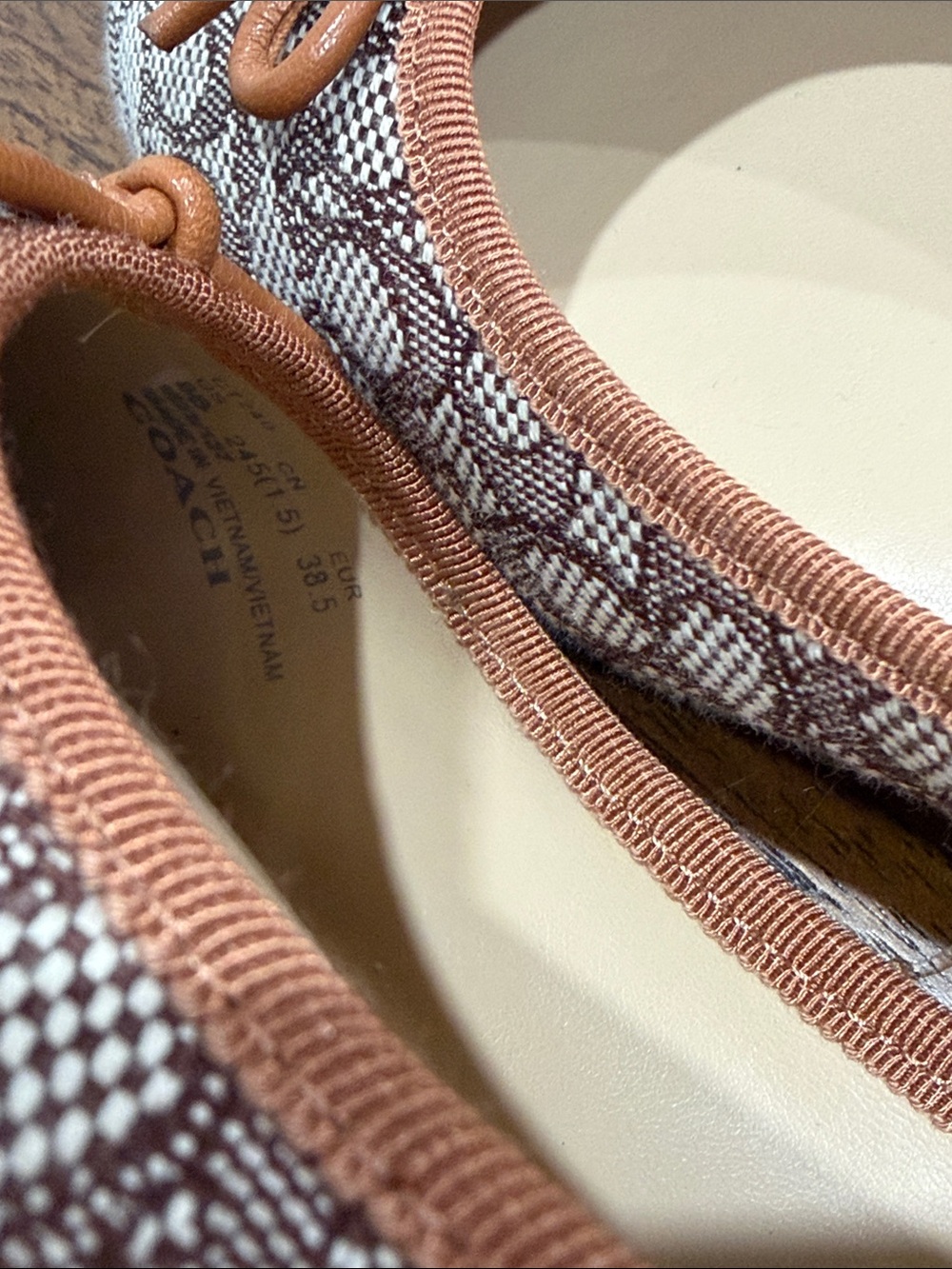 Coach Abigail Ballet Flats - Picture 4 of 9